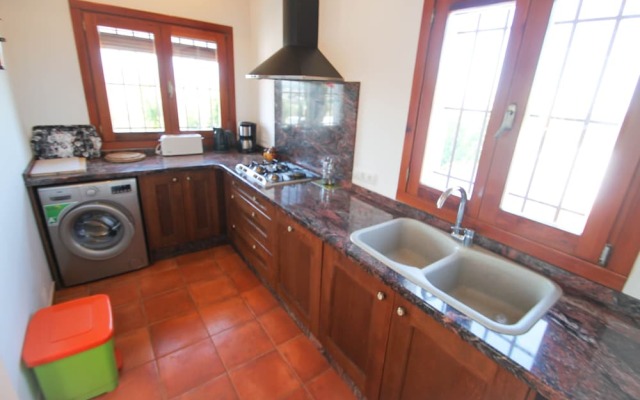 Finca Pepa - beautiful little house in pretty grounds with lovely views in Benissa