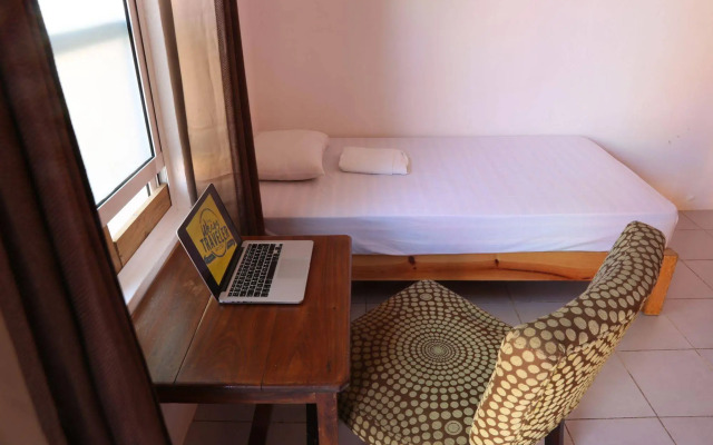 Weary Traveler Hostel