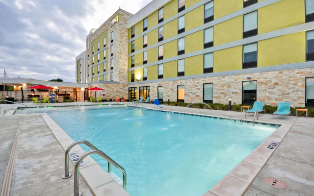 Home2 Suites by Hilton Dallas Addison