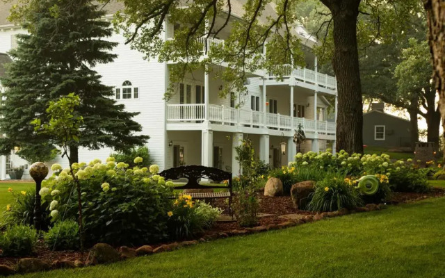 The Oakwood Inn – Adults Only