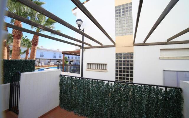 PALM BEACH 45 Adosado con jardin y piscina ALBERT VILLAS