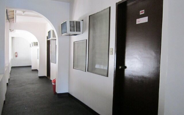 Pleasant Travelers Pension House