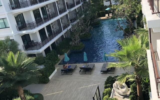 The Title Condo by TropicLook