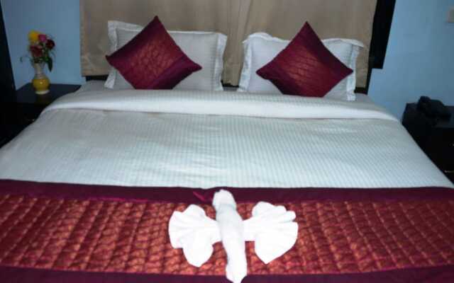 Maxfort Service Apartment