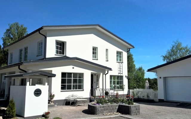 Villa Jokivarsi B&B