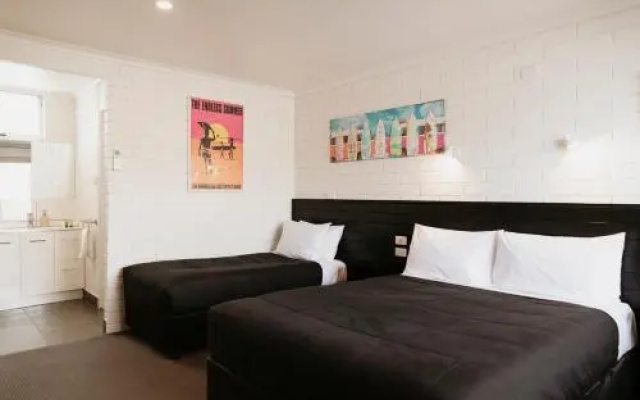 Anchor Wheel Motel