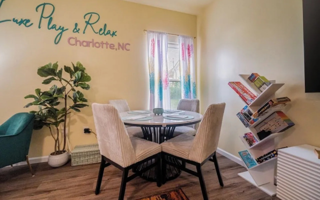 3BR Getaway Hot Tub, Games & Family Fun