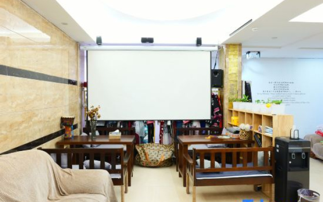 Border Town International Youth Hostel Fenghuang Ancient City Bar Street Branch
