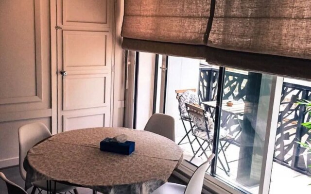 Apartment Champs Elysees - Saint Philippe du Roule