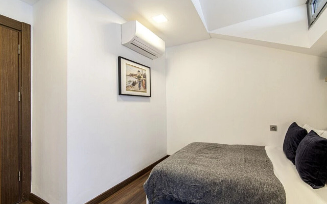 Fully Furnished Flat With Balcony in Sisli