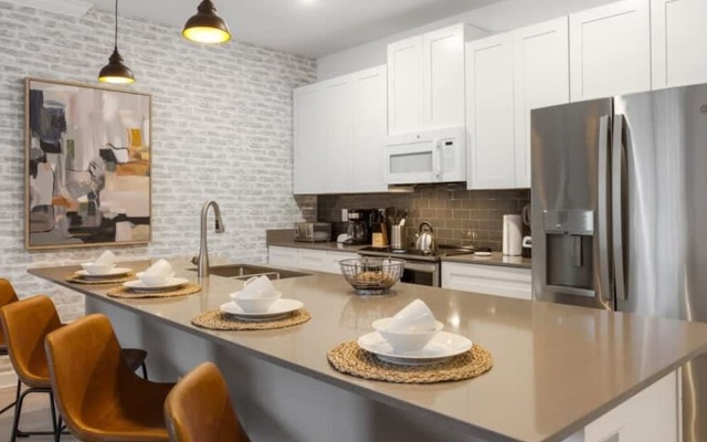 4224 Modern 4BD Private Pool - Near Disney