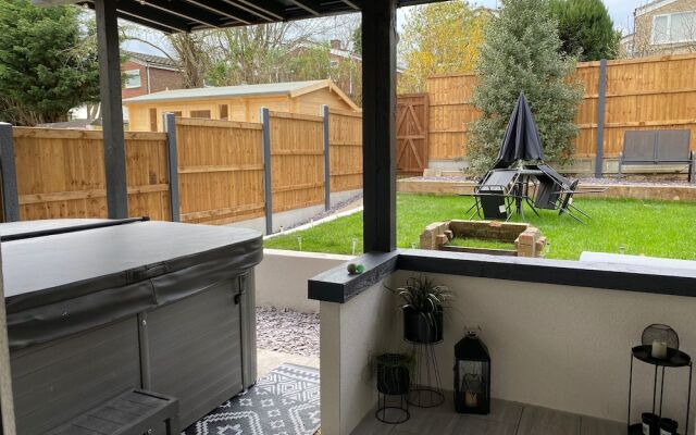 Beautiful 4-bed House