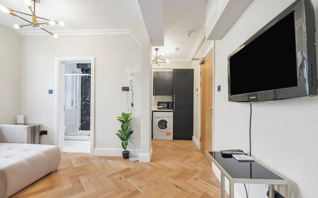 Cambridge Court Central Flats