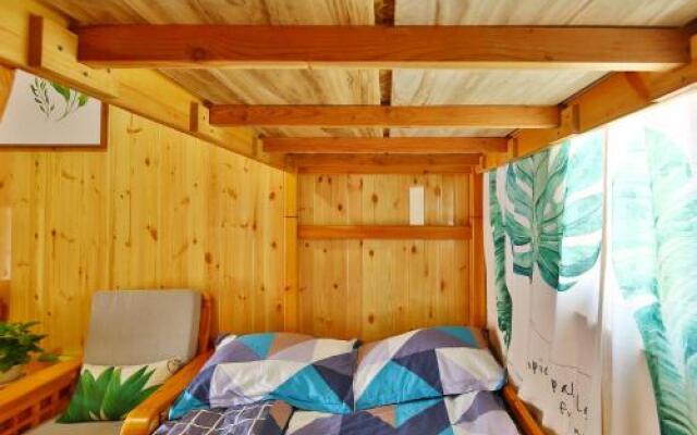 Qingdao No.3 Swimming Beach Chalet