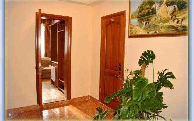 Лунный камень