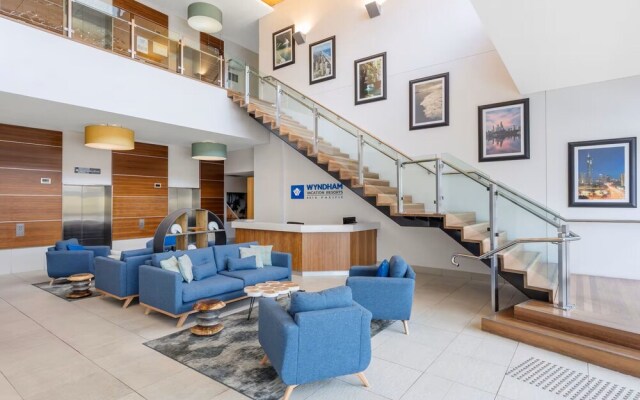 Elston Apartments - Q Stay