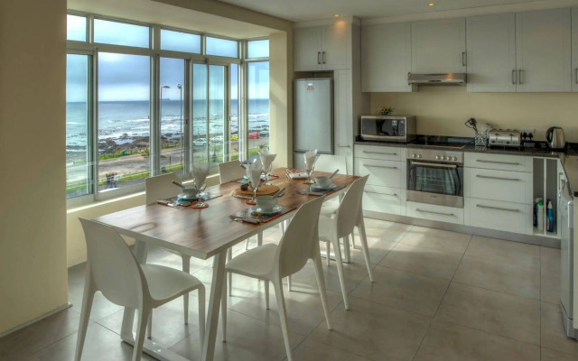 Mouille Point Sea Views