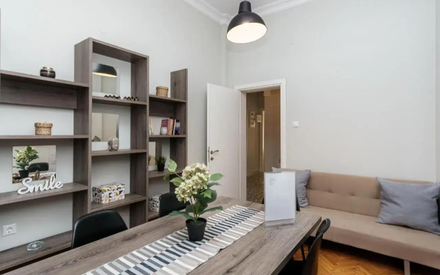 C.4 Red Rose #colony_central_apartment