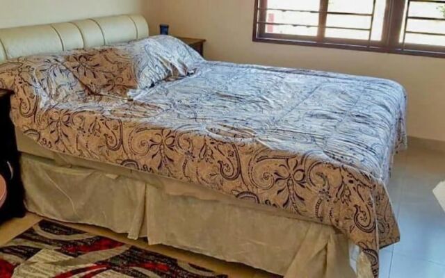 Makeni Villa