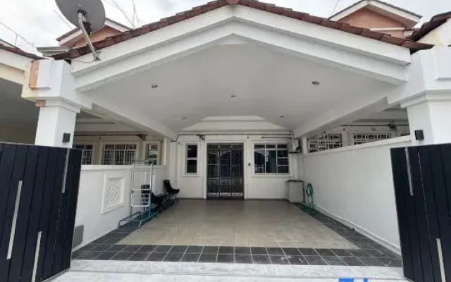 Taman Banang Ria Simple Homestay