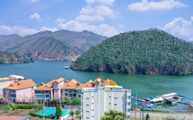 Gapyeong Applerotgi Pension
