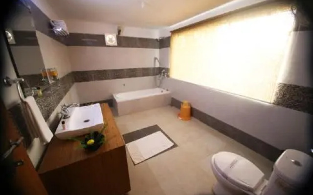 7 Tigers Resort