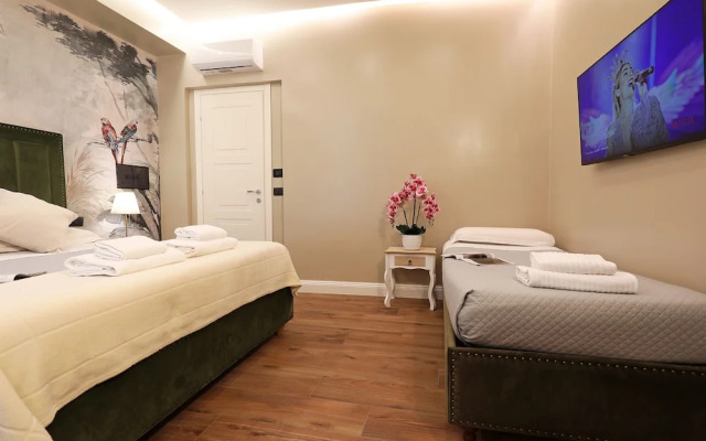 Vatican Cozy Suite - Liberty Collection