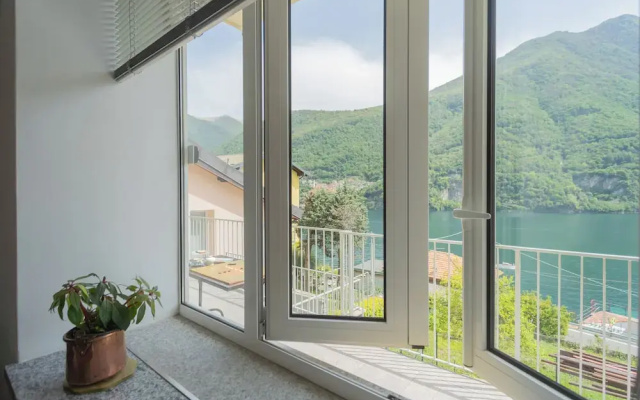 La Quiete With Private Garden by Rent all Como