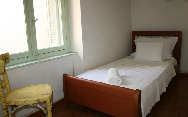 Neoclassical ART-House Bhive