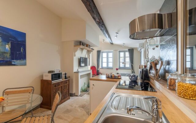 La Maison Debourg