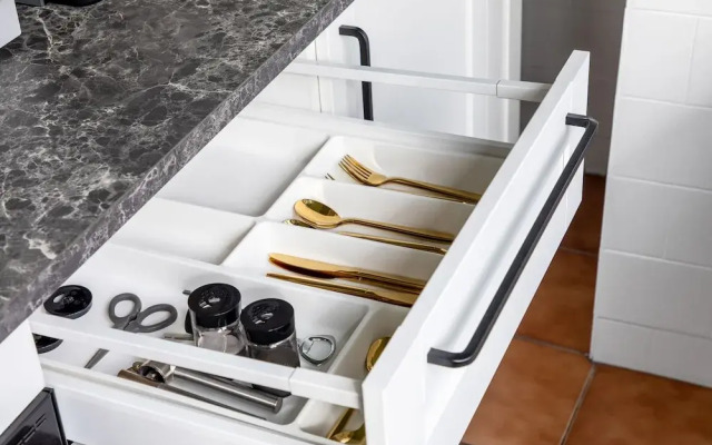 Palace of the Parliament Rainforrest 1BR