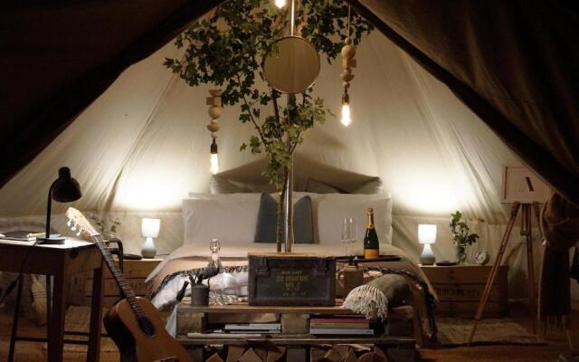 Marston Park - Luxury Lakeside Bell Tents