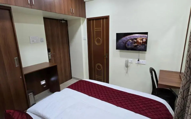 Hotel NJ RESIDENCY NEAR DLF IT PARK, RMZ SOFTWARE PARK, L&T ECC, CHENNAI TRADE CENTRE & MIOT
