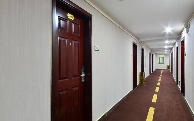 JTour Inn Wuchang Zhongnan University of Economics and Law