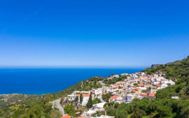 The Architect's Village House - Roof Terrace - AC - Wifi - SAT TV