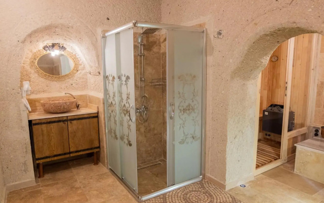 Grand Elite Cave Suites