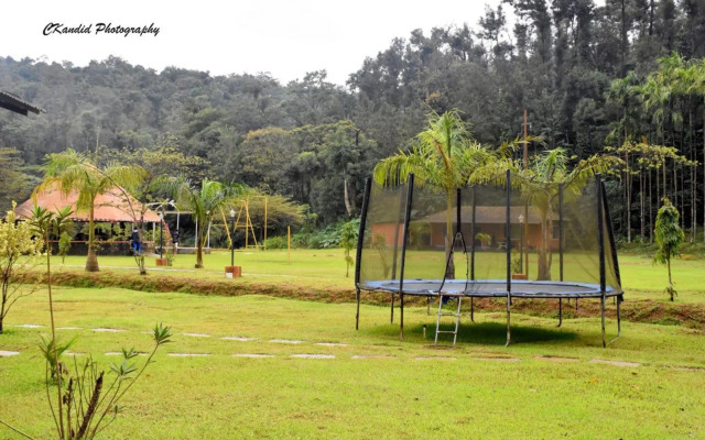 Kadumakki Resorts