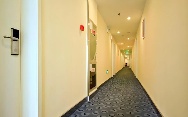 7 Days Inn Xian Jiaotong University Health Science Center Weiyi Street Subway Station Branch
