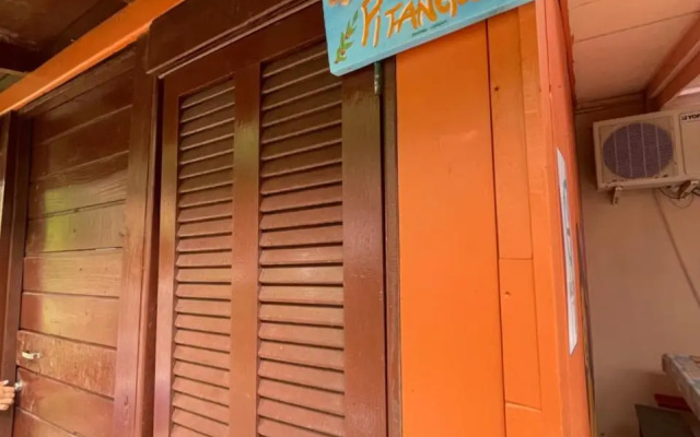 Sun Hostel Guarda do Embaú