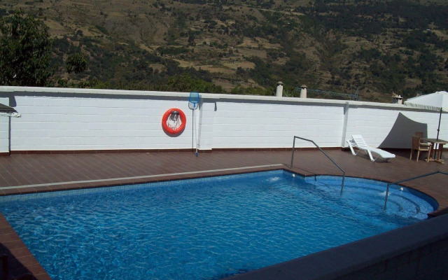 Villa Turistica de Bubion