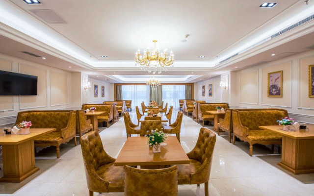 Vienna International Hotel (Yushan Sanqing Square)