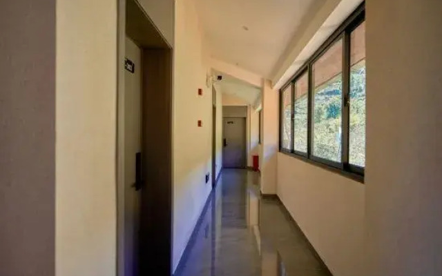 Lugu Lake · Clouds Lakeside Luxury Vacation Homestay