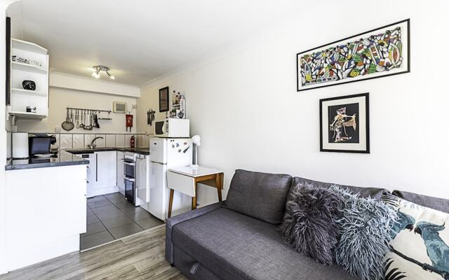 Cosy Angel Flat: Tube Nearby, Stunning Views!