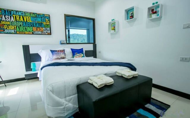 Naiharn Condominium Phuket