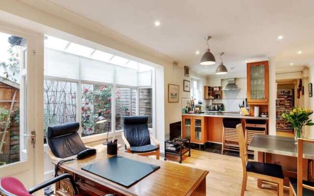 Lovely 1bed W/patio - 10 Mins From Hyde Park