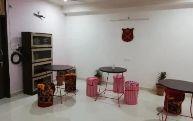 Om Trance Hostel