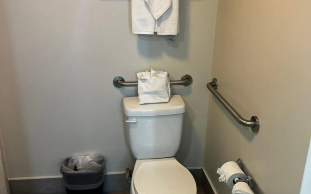 Quality Inn & Suites Goodyear - Phoenix West