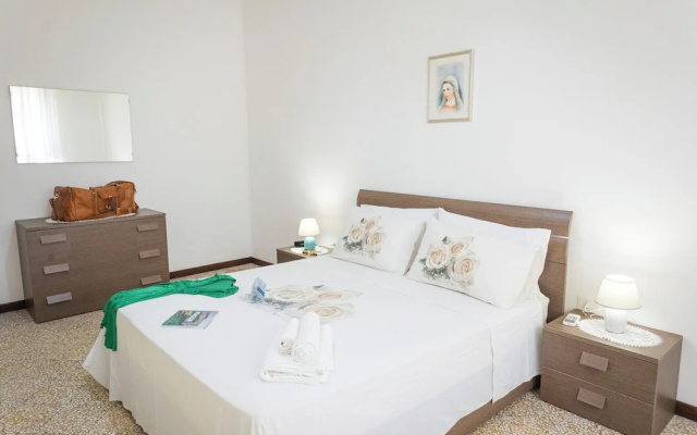 Casa Lucia Close To The Sandy Beach