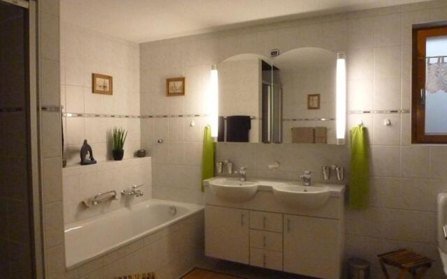 B&B Haussener