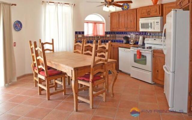 Casa Mariposa Azul by FMI Rentals